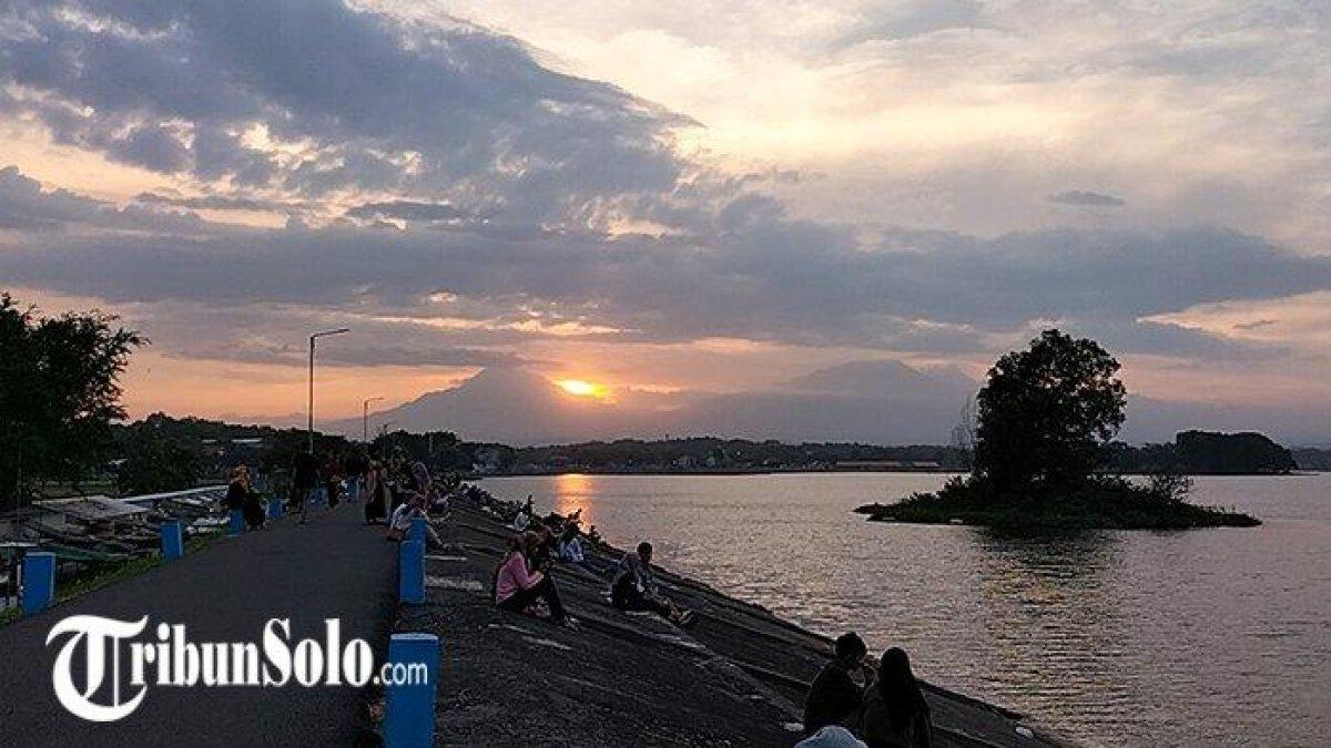 WISATA WADUK - Ilustrasi Waduk Cengklik Boyolali