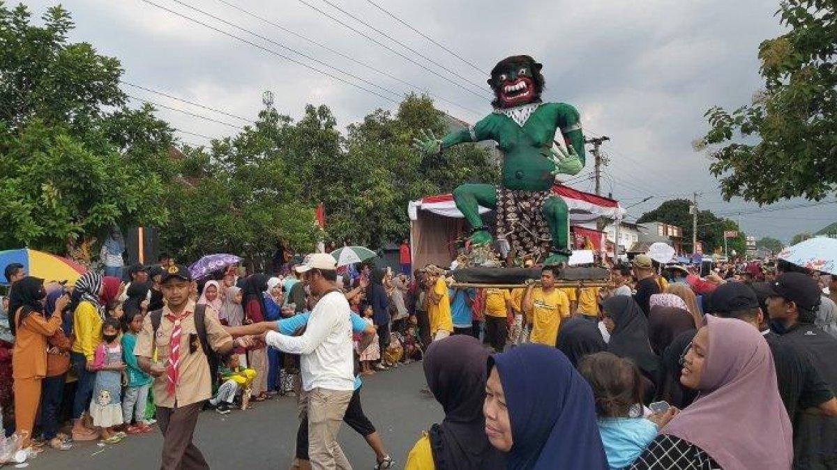 Ilustrasi karnaval 17-an Agustus.