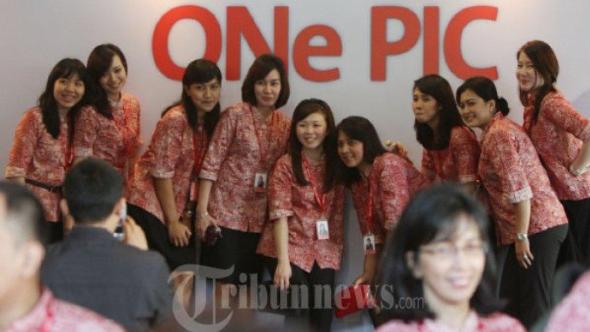 Ilustrasi karyawan Bank OCBC NISP.