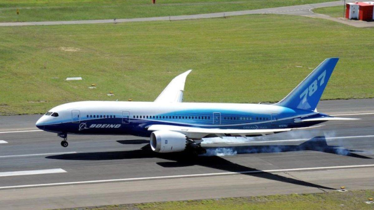 Ilustrasi logo Boeing. Pelapor masalah keselamatan Boeing ditemukan tewas di parkiran hotel ia menginap.