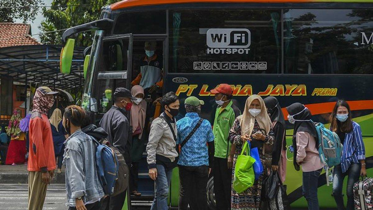 Ilustrasi pemudik.