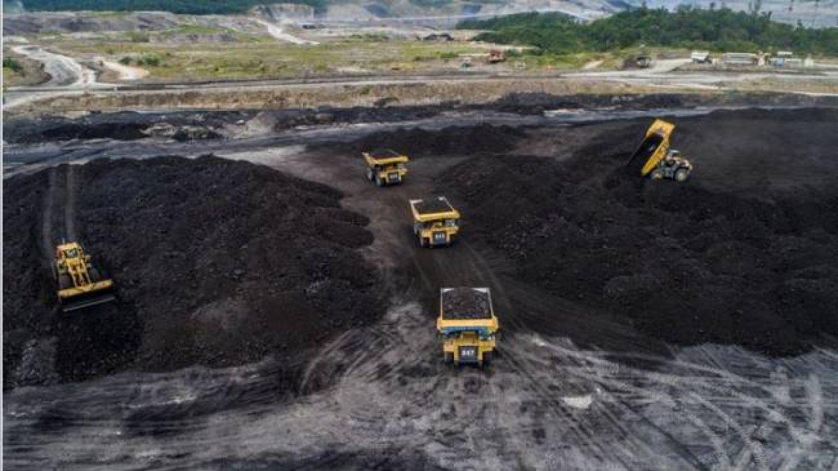 Ilustrasi site di perusahaan tambang. Tambang batu bara PT Adaro Energy Indonesia Tbk. Kamis (11/5/2023).