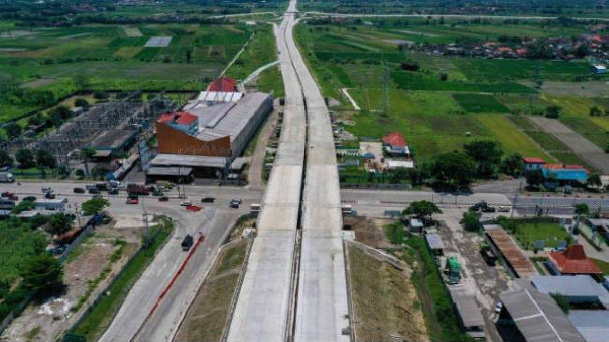 Ilustrasi tol fungsional. Badan Pengatur Jalan Tol (BPNT) Kementerian Pekerjaan Umum dan Perumahan Rakyat (PUPR) menyatakan, ada 7 ruas tol fungsional yang akan dibuka untuk arus mudik dan balik Lebaran 2024.