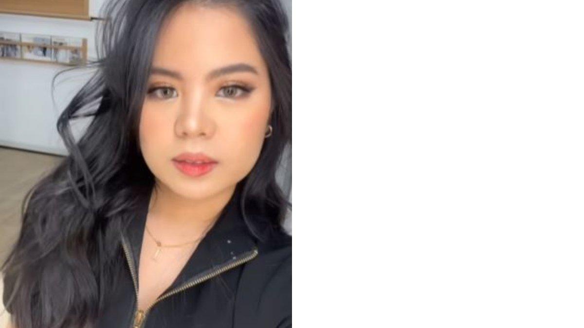 Indah tampil cantik.
