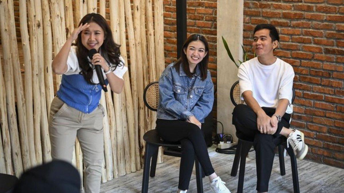 Inilah momen Kiky Saputri meroasting Gibran Rakabuming Raka, sudah lama diimpi-impikan, ekspresi kakak sulung Kaesang disorot.