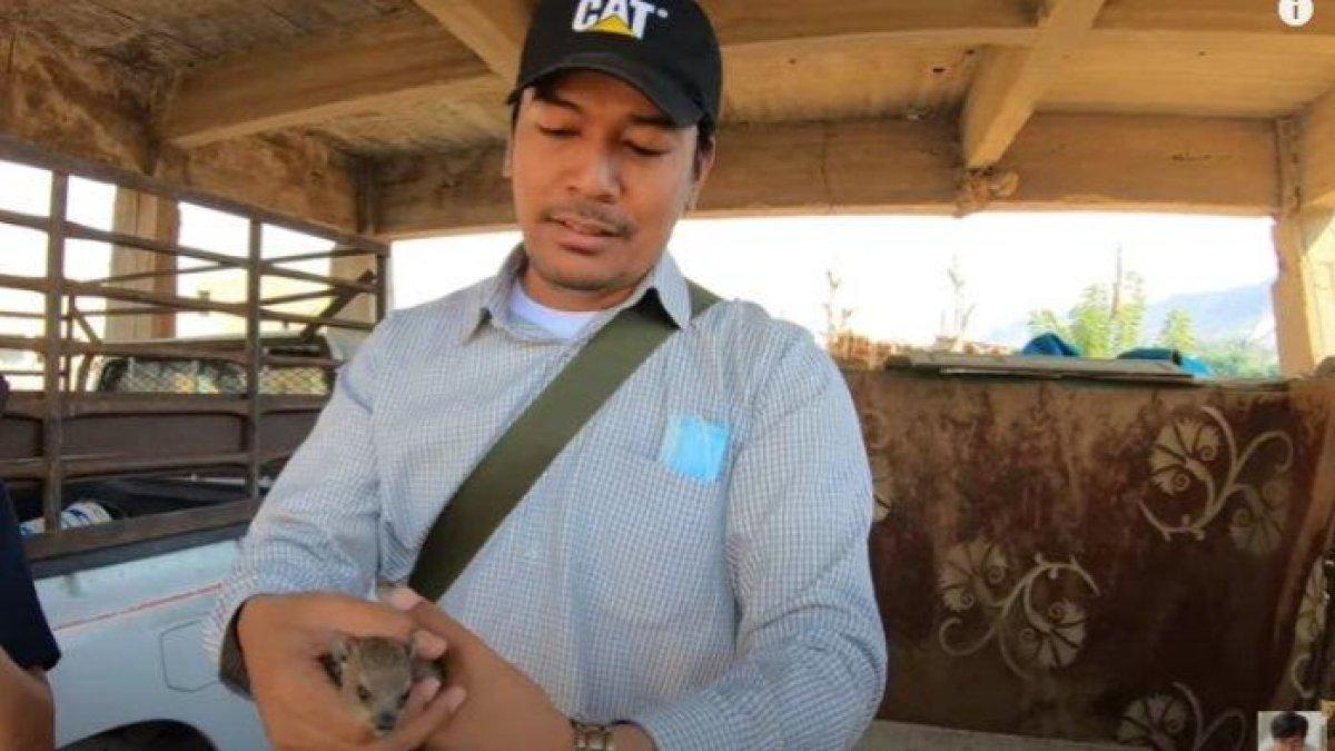 Inilah sosok Alman Mulyana, TKI yang diminta jadi anak angkat majikan, kini menolak rumah mewah hadiah kakek angkatnya di Arab