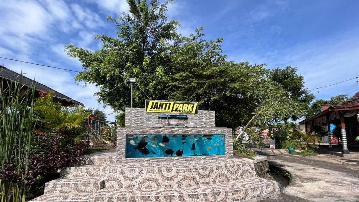 JANTI PARK KLATEN: Janti Park di Klaten, Jawa Tengah yang cocok untuk tempat berkumpul keluarga