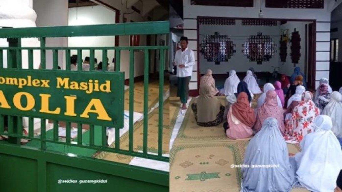 Jemaah Masjid Aolia di Gunung Kidul melaksanakan salat idul fitri pada Jumat (5/4/2024)