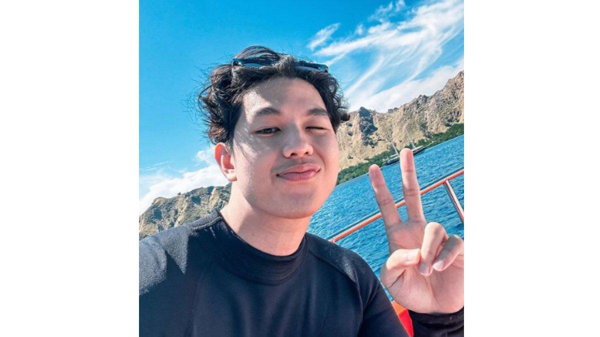 Jonathan Alden memiliki paras yang sangat menawan