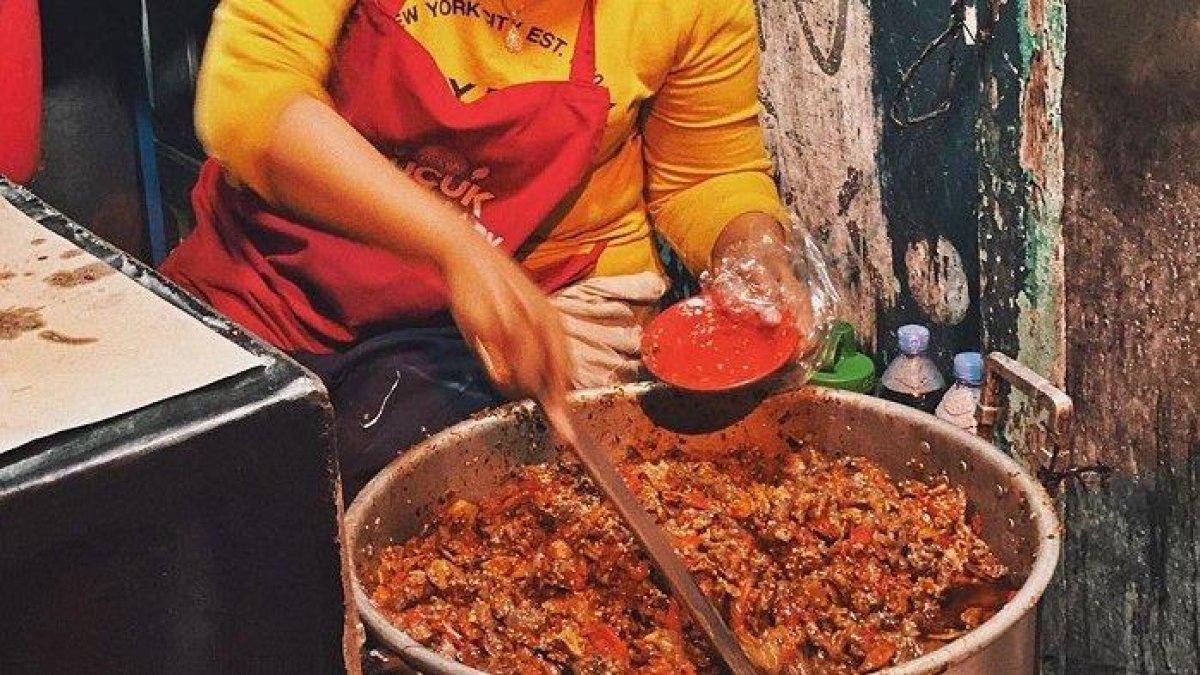 KULINER JOGJA - Oseng-oseng Mercon Bu Narti