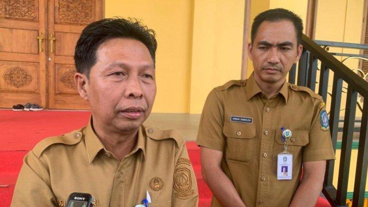 100 HARI KERJA - Kepala Dinas (Kadis) Pekerjaan Umum, Penataan Ruang, dan Pertanahan (PUPP) Provinsi Kepulauan Riau (Kepri), Rodi Yantari saat diwawancara baru-baru ini. Pemprov Kepri mengganggarkan Rp 5,5 Miliar untuk perbaiki jalan di Pulau Bintan.