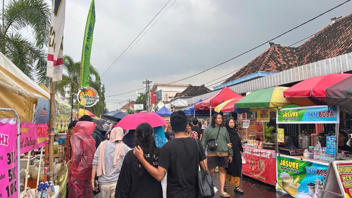 INFO KLATEN - Kampung Kuliner Mlinjon, Kecamatan Klaten Tengah, Klaten.