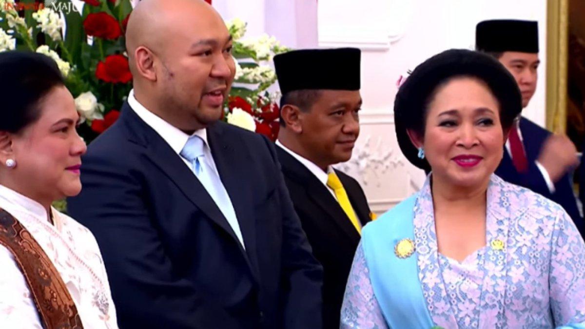 Keakraban Iriana Jokowi, Titiek Soeharto, dan Didit Prabowo dalam momen pisah sambut Joko Widodo-Prabowo Subianto