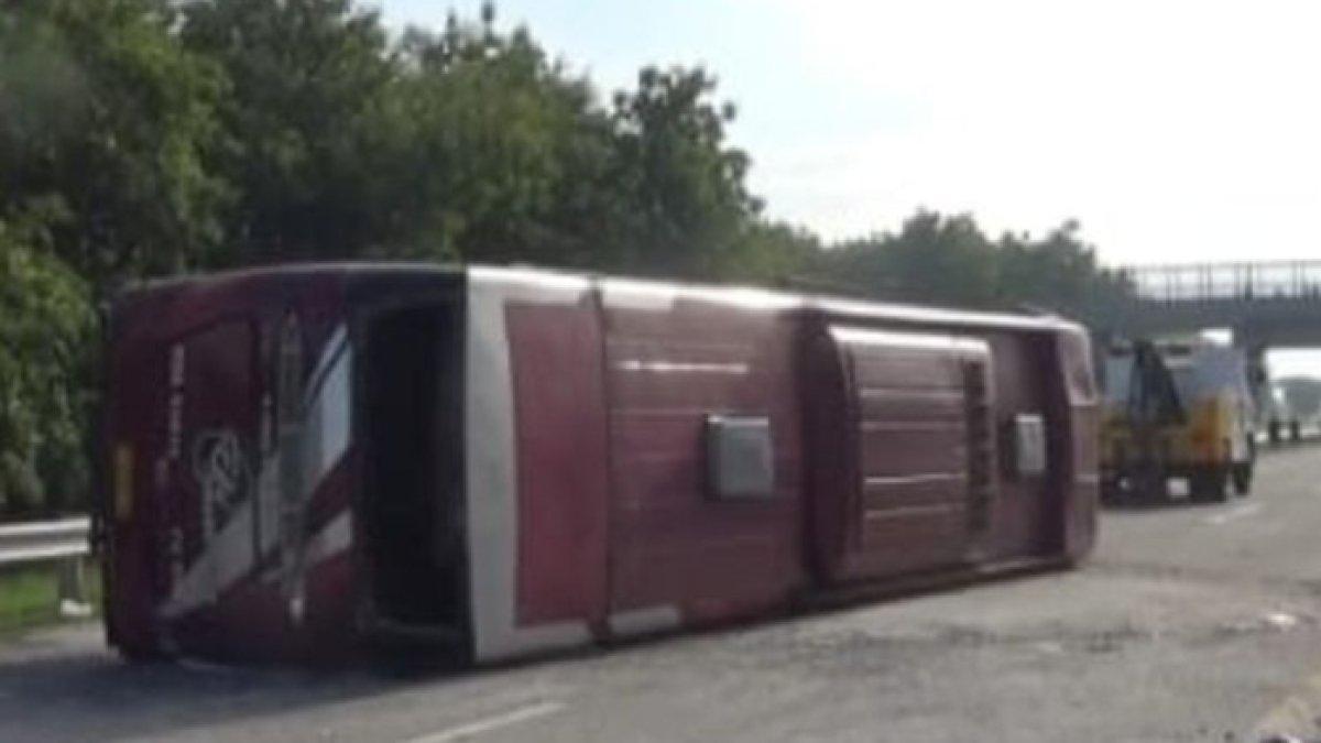 Kecelakaan maut bus rombongan Hanura di Tol Solo-Ngawi.