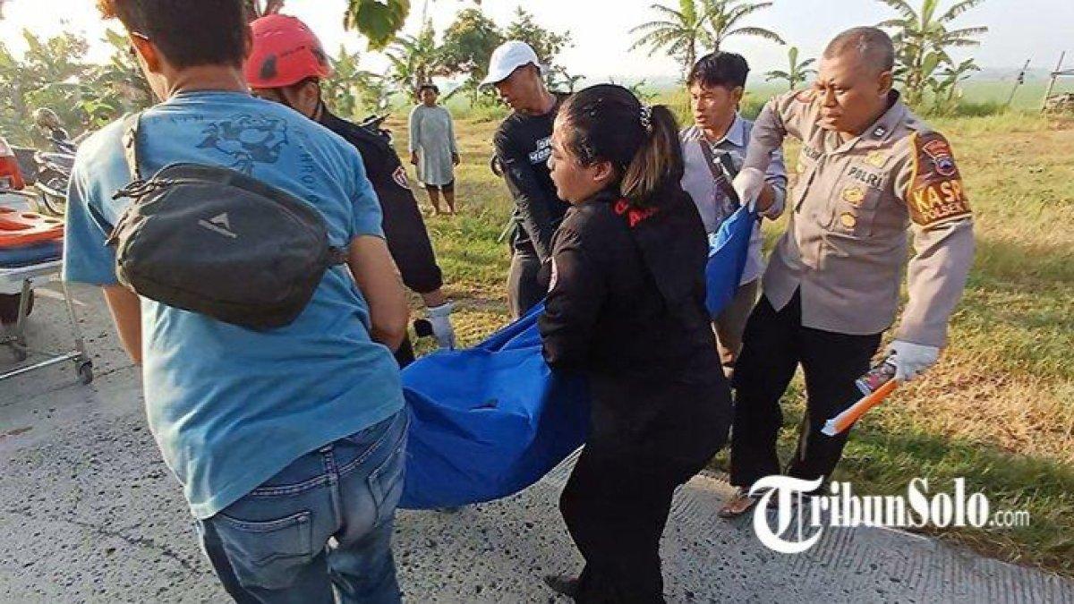 Kecelakaan maut mobil Elf senggol motor, seorang pelajar tewas di lokasi kejadian