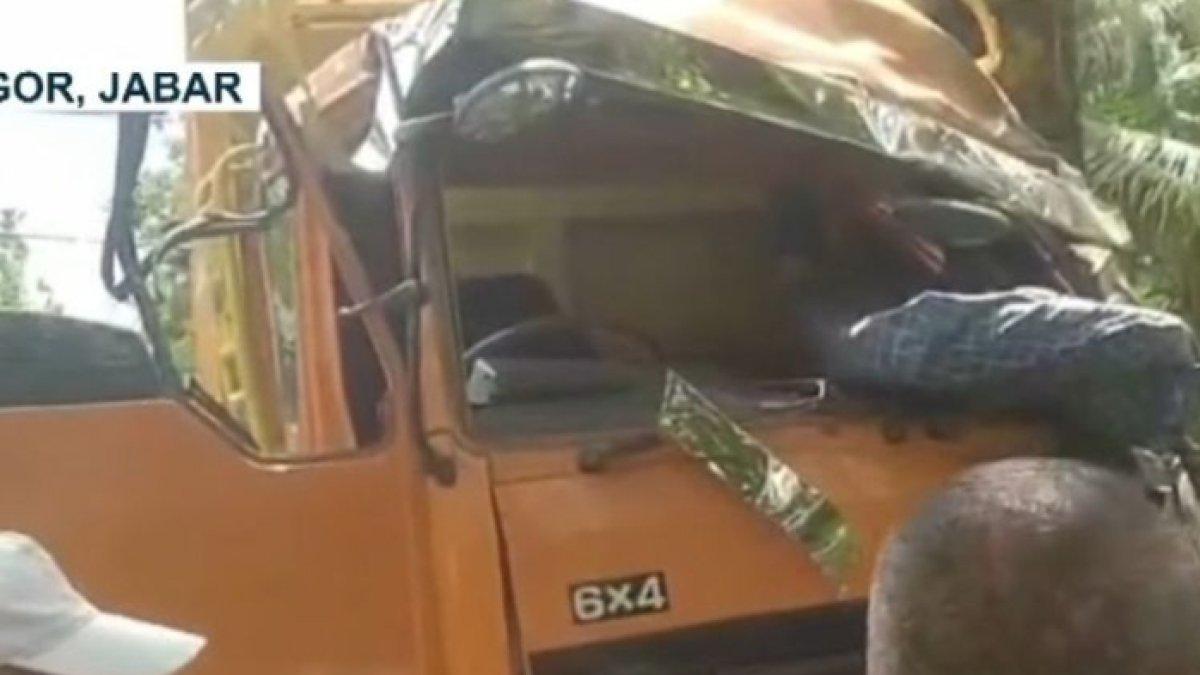Kecelakaan maut truk tronton tabrak 3 sepeda motor di Bogor