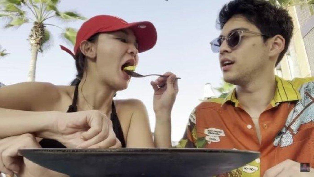 Kemesraan Luna Maya dan Maxime Bouttier saat liburan di Maroko, mulai go public.