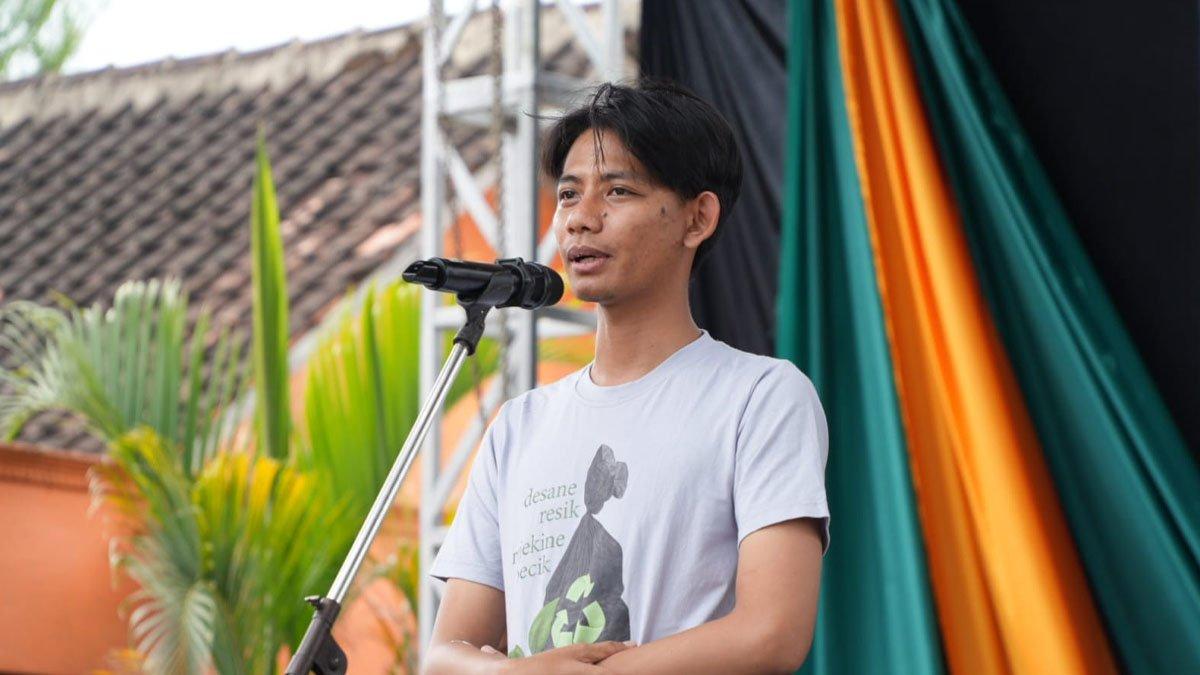 TPS DI KLATEN - Kepala Desa Prawatan Sabiq Muhammad pakai gaji pribadi untuk gaji pengelola TPS3R.