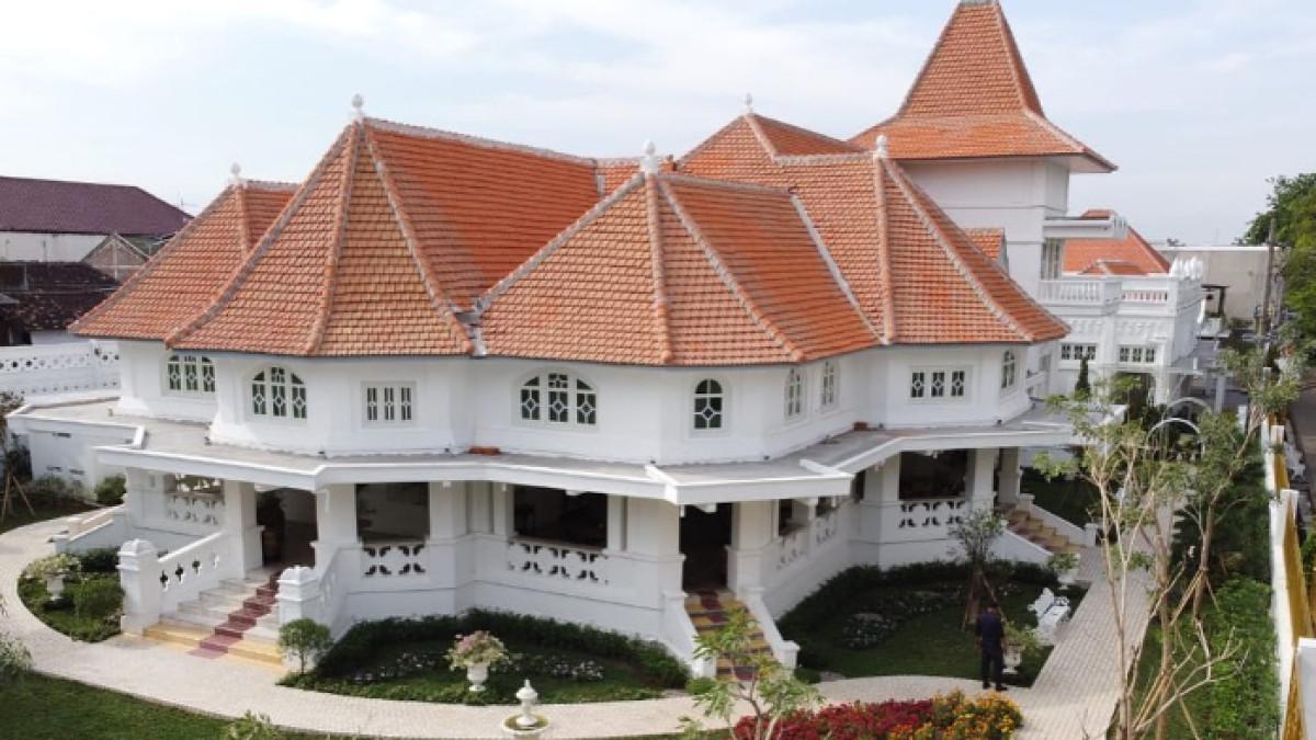 KULINER MENARIK - Potret Keris Cafe and Kitchen diambil dari Instagram pada Selasa (29/7/2025). Lokasinya berada di Jl. Perintis Kemerdekaan No.1, Bumi, Kecamatan Laweyan, Kota Surakarta/Solo, Jawa Tengah.