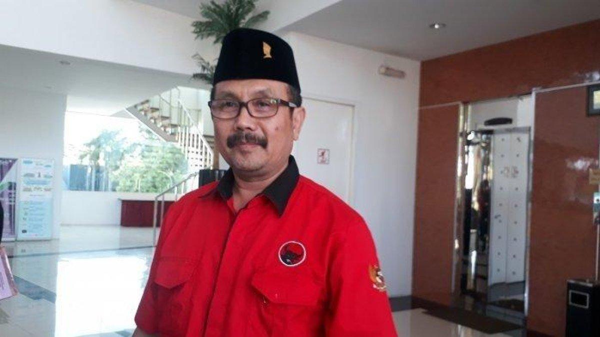 BUPATI CIREBON - Ketua DPC PDIP Kabupaten Cirebon, Imron Rosyadi dokumen Tribun Jabar (1/3/2025). Imron Rosyadi merupakan pemenang Pilkada Cirebon 2024.