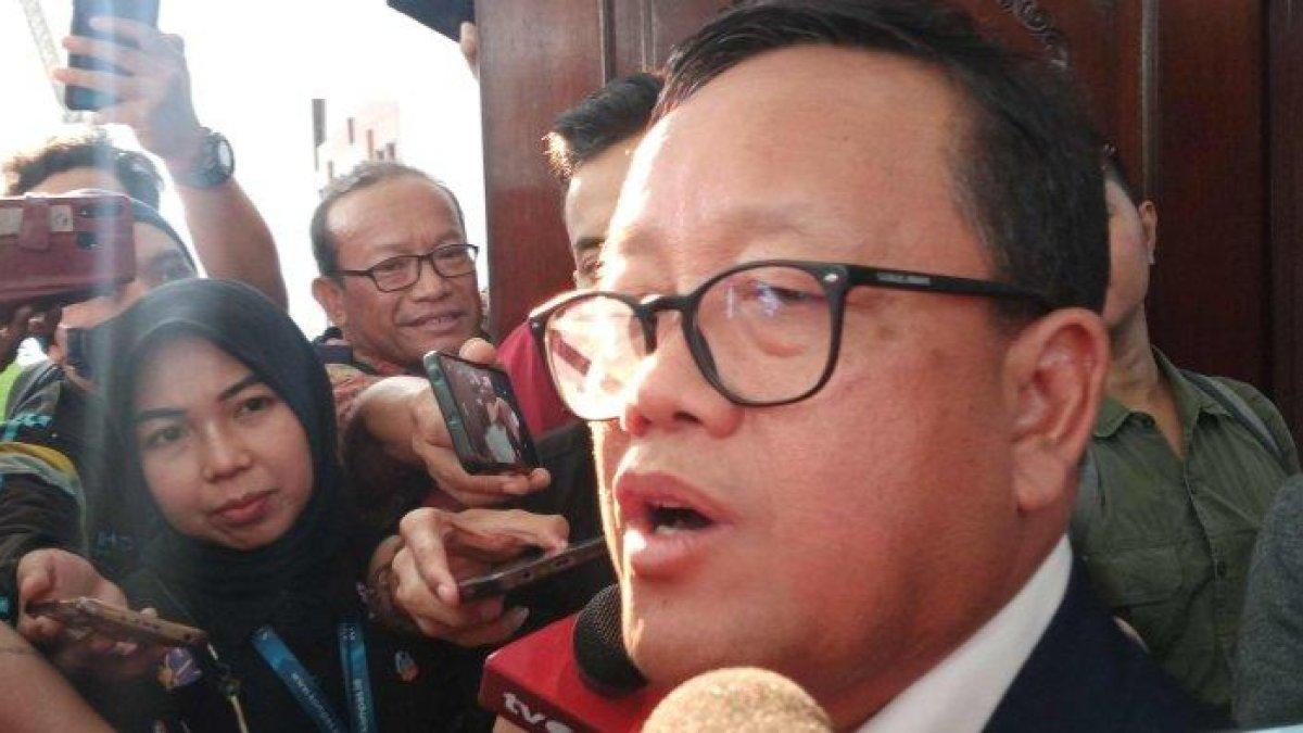 Ketua DPP NasDem Sugeng Suparwoto menyesali MA merevis soal batas usia peserta Pilkada.