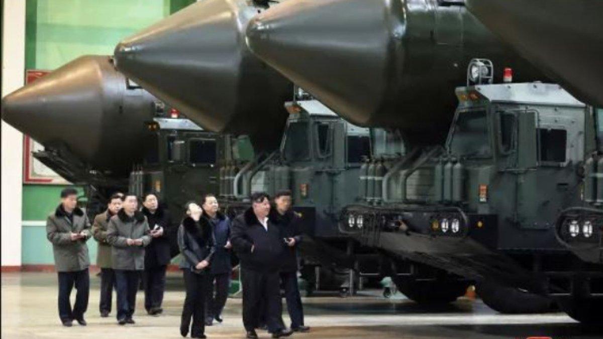 Kim Jong-un memperlihatkan sosok anak gadisnya bernama Kim Ju-ae