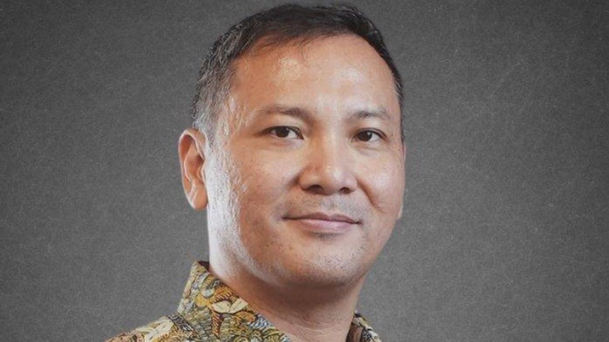 SOSOK KEPERCAYAAN LUHUT - Dulu anak kampung dari Makassar, kini Rachmat Kaimuddin duduk di lingkaran kekuasaan strategis pemerintahan pusat.