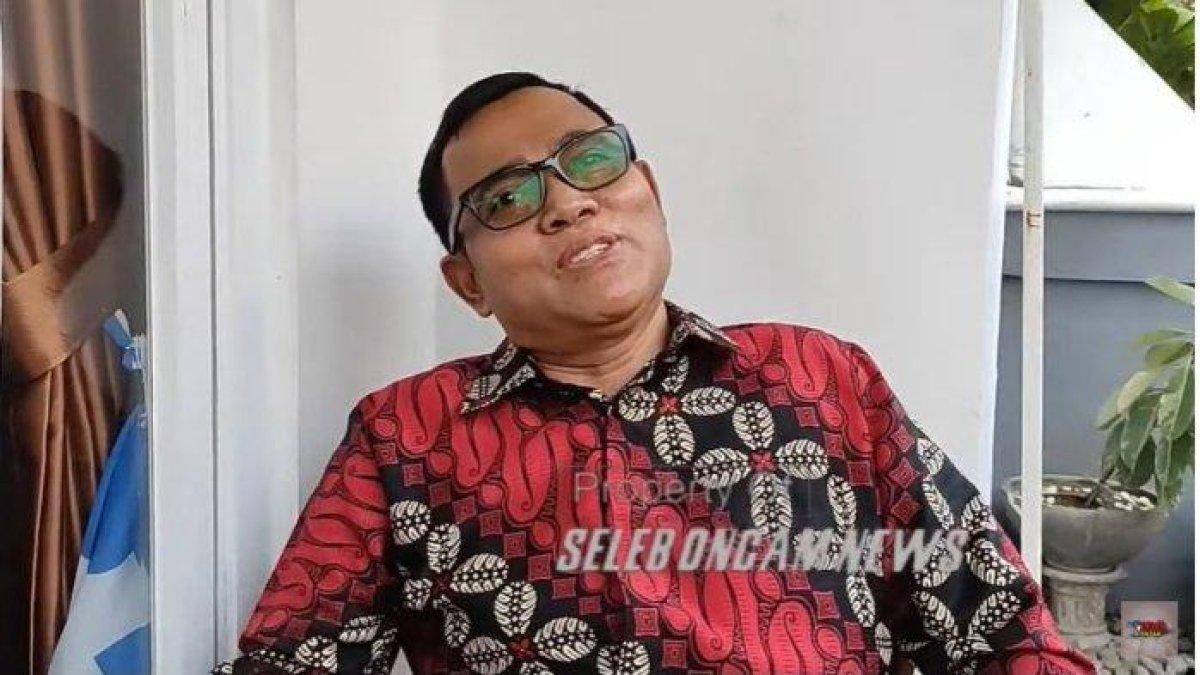 Komentari hubungan Fadly dan Rebecca Klopper, Haji Faisal meminta untuk pikirkan keluarga hingga singgung soal trauma. (Tangkapan layar YouTube Seleb Oncame News)