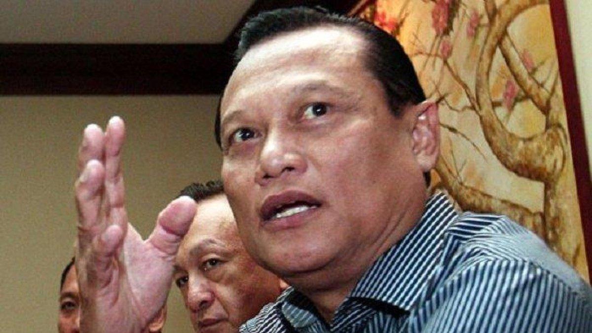 AHMAD DHANI DINASIHATI - Komjen Pol Purn Adang Daradjatun menasihati Ahmad Dhani usai langgar kode etik, Rabu (7/5/2025). Ini profilnya.