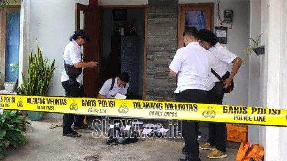 Kondisi TKP kematian satu keluarga di Malang