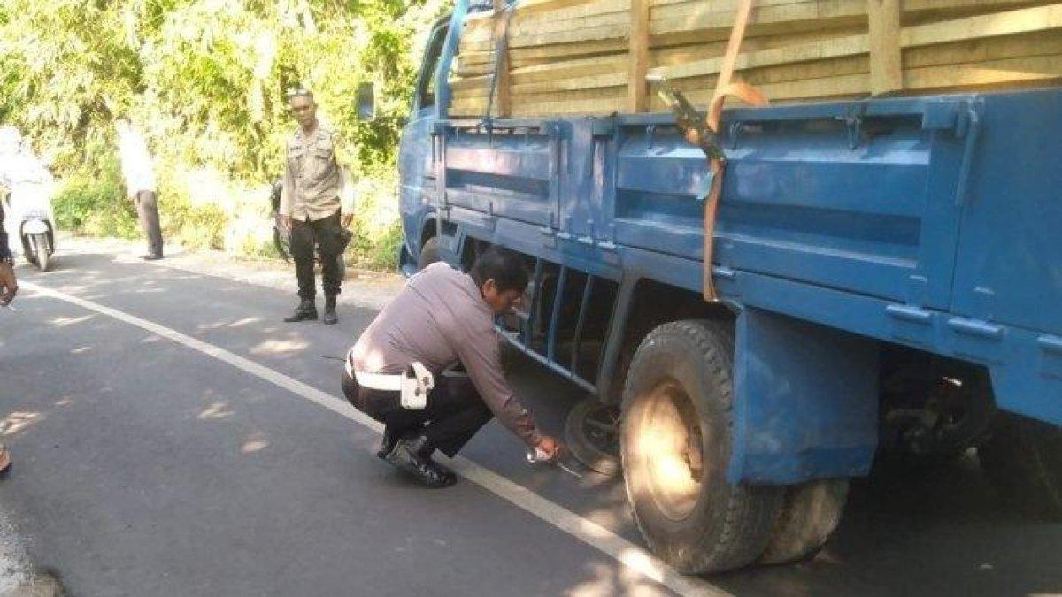 Kondisi truk penabrak wanita di Tabanan, Bali: tak rusak parah