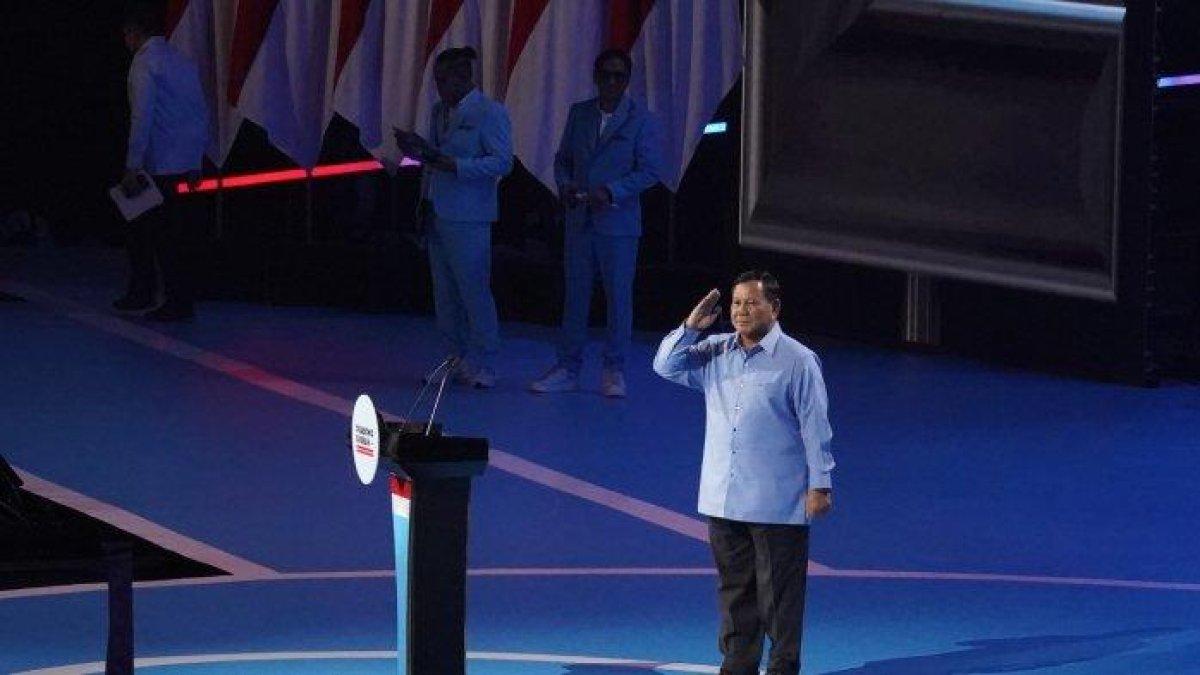 Capres Prabowo Subianto di acara Konsolidasi Pemenangan Prabowo-Gibran kepada para seluruh kader dan relawan yang hadir di Sentul International Convention Center, Bogor, Jawa Barat, Minggu (10/12/2023).