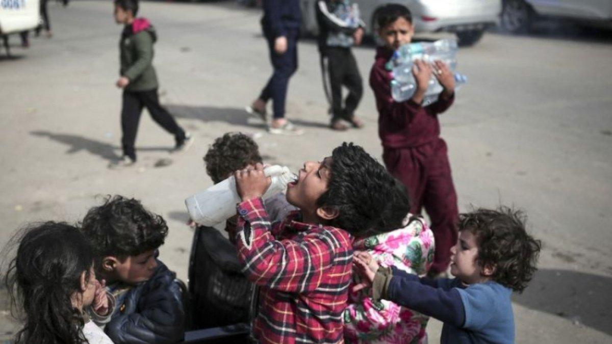 Krisis susu formula dan makanan di Gaza, ibu susah menyusui, anak-anak kurang gizi