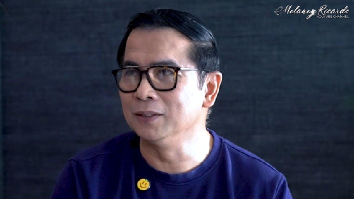 KABAR KRISNA MUKTI - Potret Krisna Mukti diambil dari YouTube, Kamis (10/4/2025). Krisna Mukti pernah menikah pada tahun 2017 dan berujung cerai.