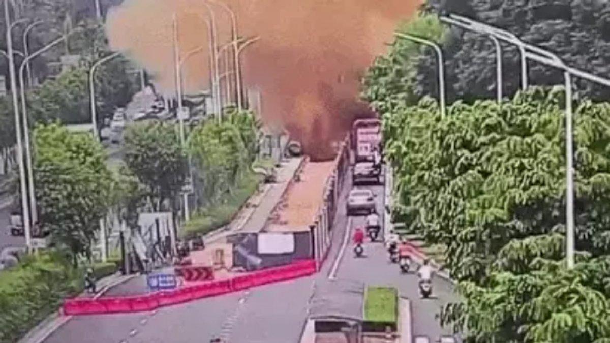 Kronologi septic tank di China meledak, pengguna jalan raya dihujani tinja