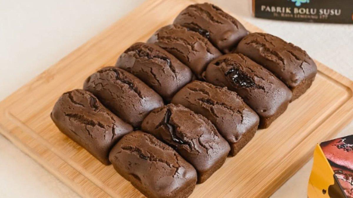KULINER KHAS BANDUNG: Kue Balok Brownies Mahkota