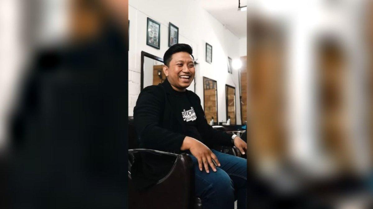 Kuli panggul kini sukses jadi raja bisnis barbershop, omzet Rp3 juta perhari