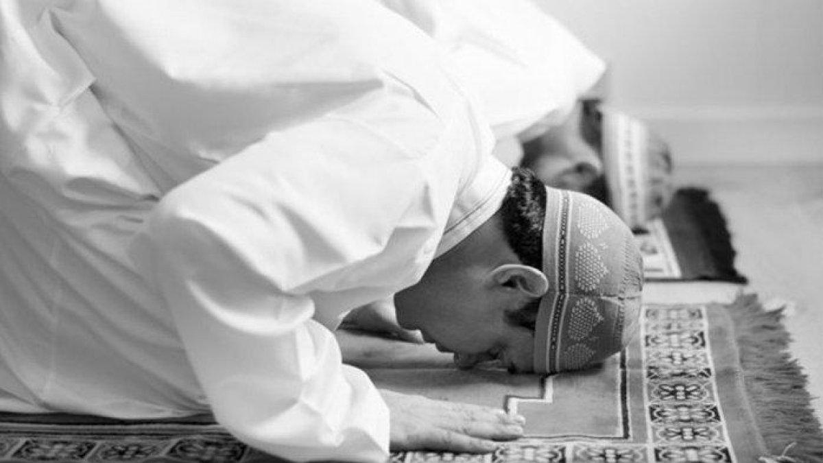 Ilustrasi salat