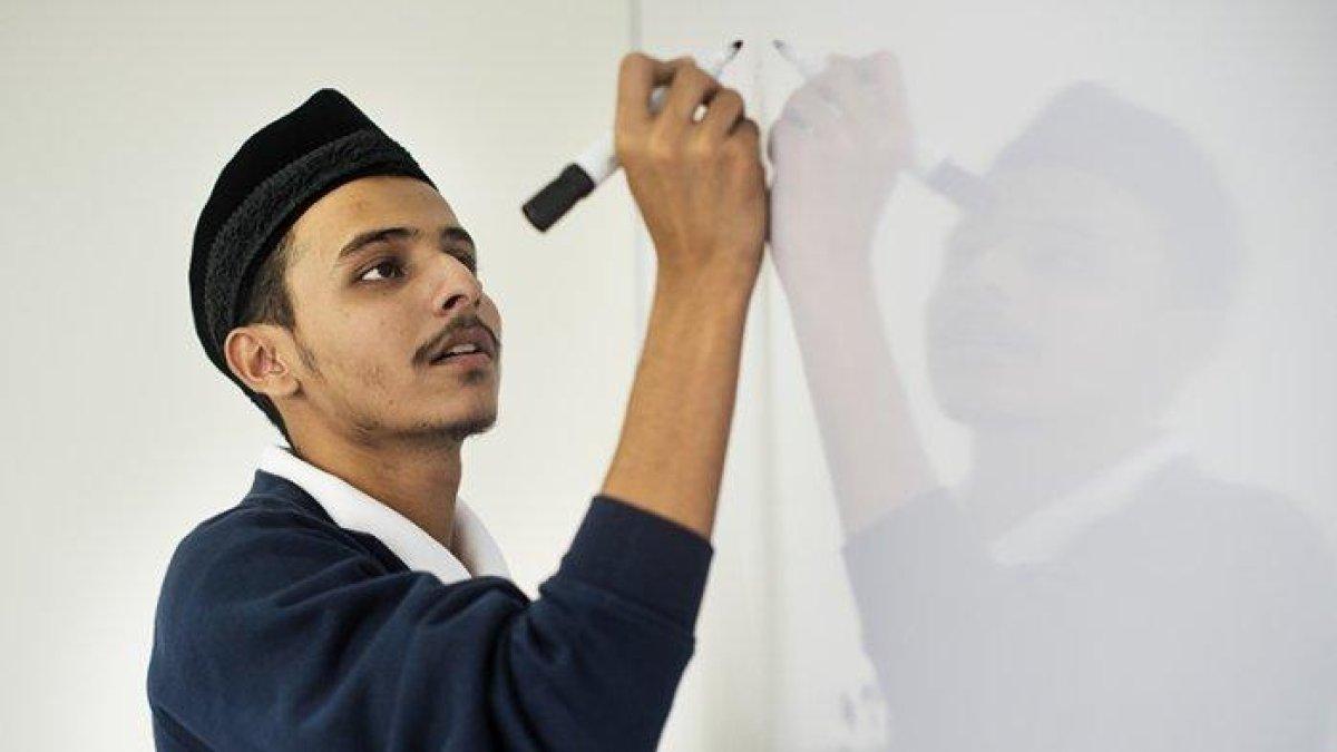 Berikut kunci jawaban PAI kelas 2 SD halaman 114-116. Orang tua dapat menjadikannya sebagai panduan mengajarkan anak menjawab soal dengan benar.