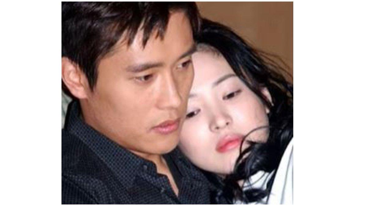 Kemesraan Lee Byung-hun dengan Song Hye Kyo