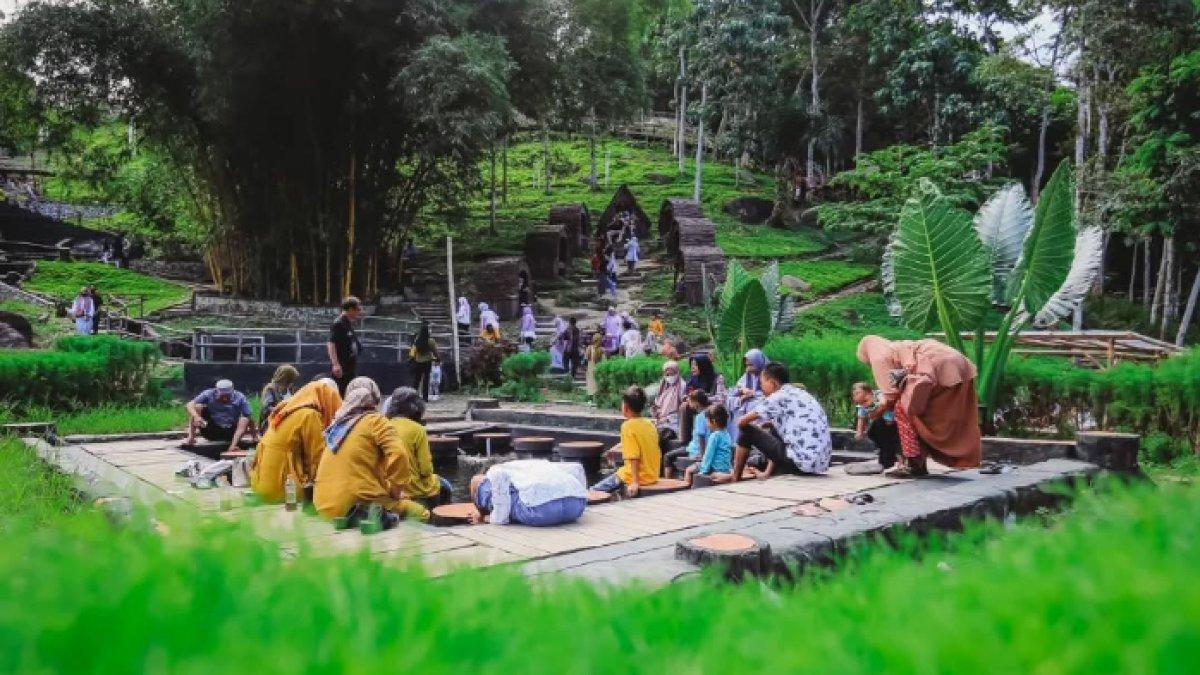 WISATA MENARIK - Potret Lengkung Langit diambil dari Instagram pada Selasa (13/5/2025). Lengkung Langit berlokasi di Jalan Wan Abdurrahman, Sumber Agung, Kecamatan Kemiling, Bandar Lampung, Lampung.