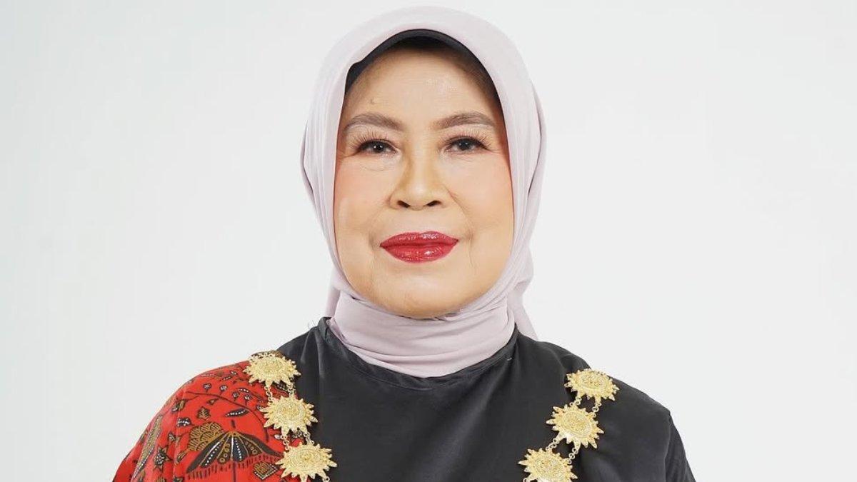 SOSOK WAKIL BUPATI - Leli Arni wakil bupati Dharmasraya 2025 diunduh dari Instagram (2/6/2025). (Instagram @bebriwahyudimakeup)