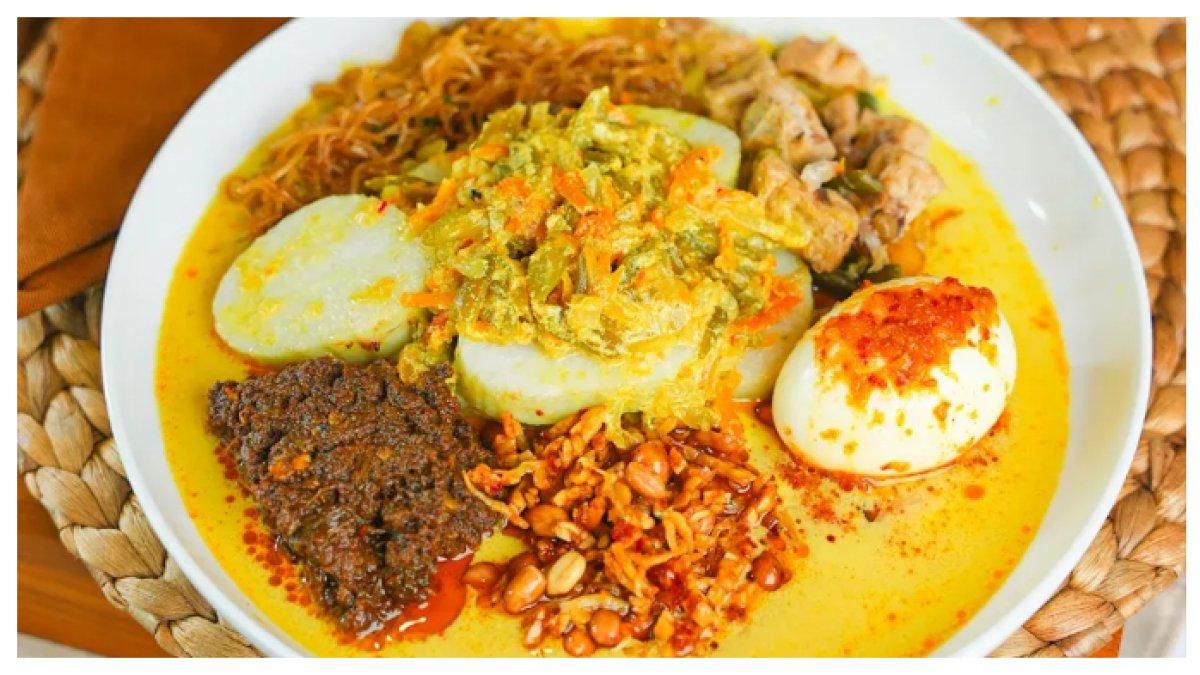 KULINER KHAS MEDAN: Lontong Medan