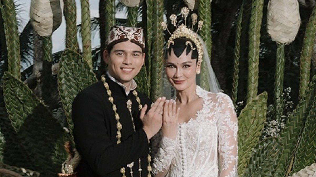 PERNIKAHAN LUNA MAYA - Potret pernikahan Luna Maya dan Maxime Bouttier diambil dari Instagram pada Kamis (8/5/2025). Luna Maya dan Maxime Bouttier beber perasaan setelah menikah.