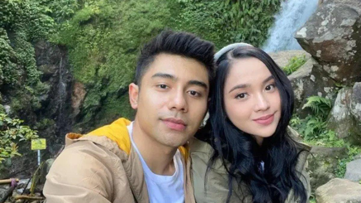 Lyodra dan Riza Syah tetap mesra meski terpaut usia yang cukup jauh