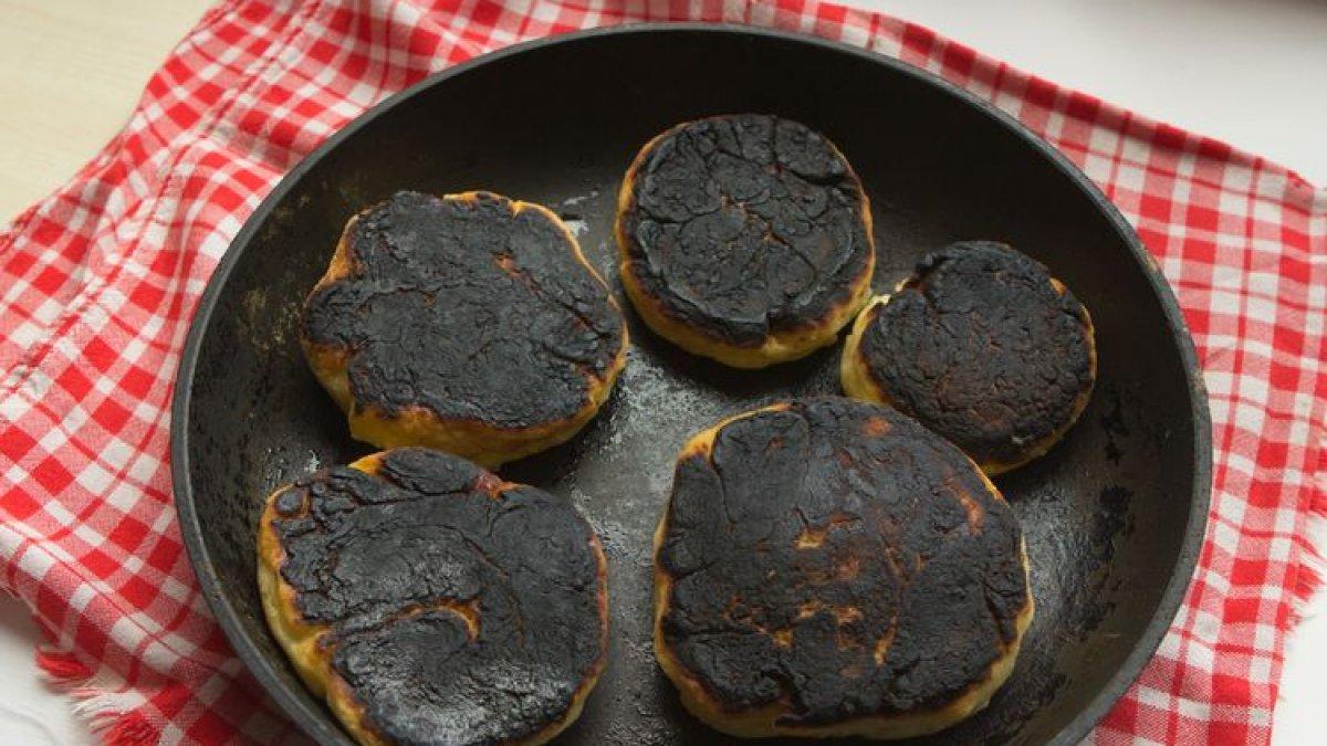 Makanan gosong mengandung akrilamida, zat yang diduga dapat meningkatkan risiko kanker.