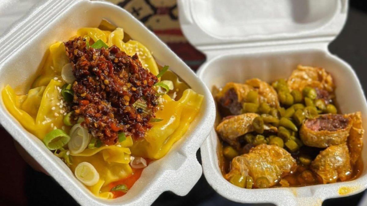 REKOMENDASI JAJANAN KEKINIAN: Dimsum pedas dan gohyong kuah dengan kacang panjang