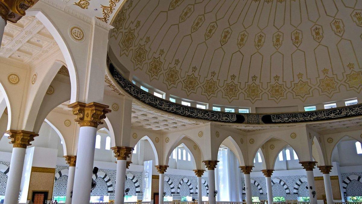 Masjid Raya Mujahidin, salah satu rekomendasi tempat buat ngabuburit yang ada di Kota Pontianak.
