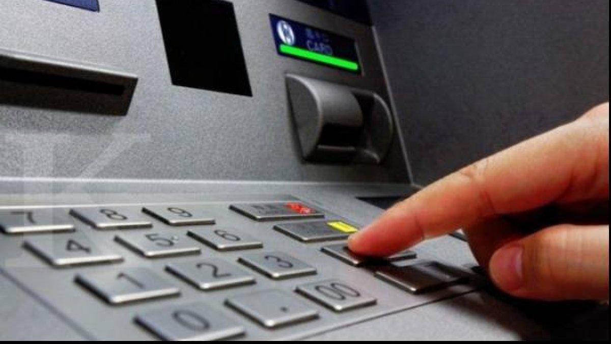 Membobol ATM dengan mencoba-coba PIN pakai tanggal lahir