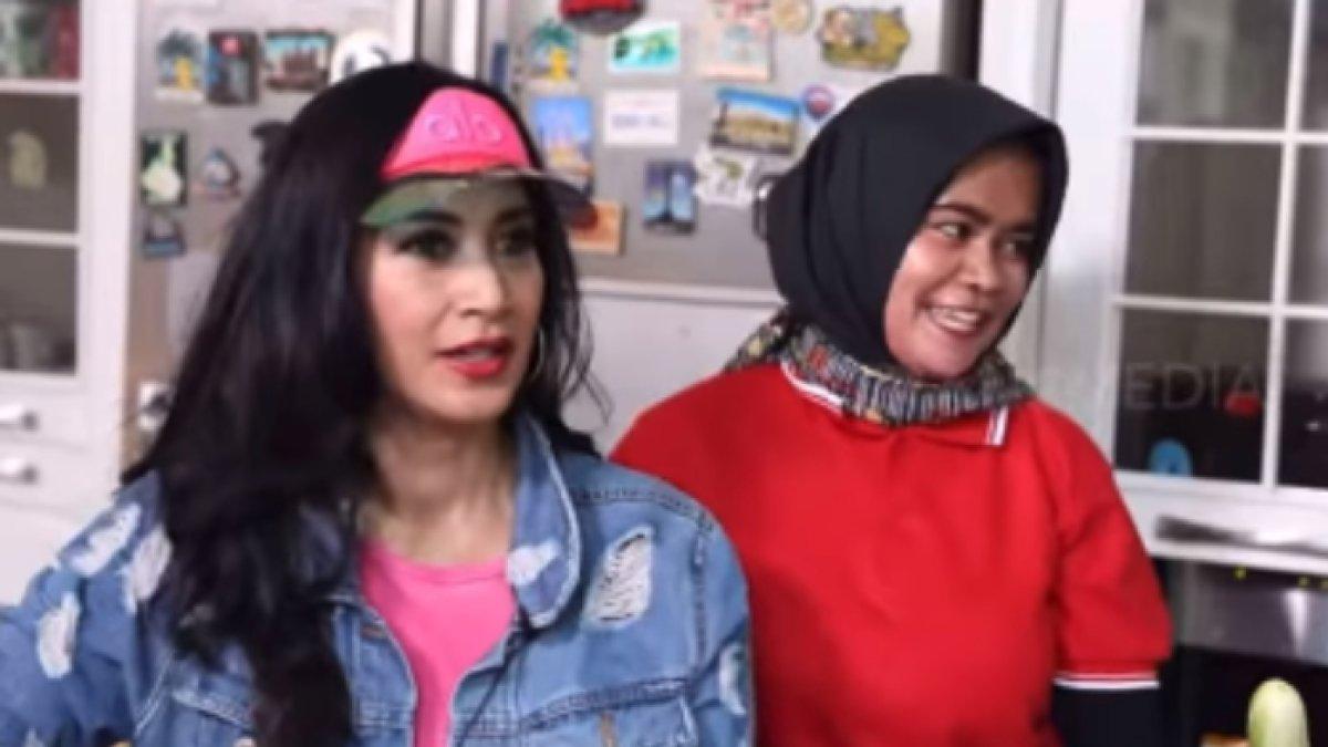 Memiliki ART yang bekerja untuknya selama belasan tahun